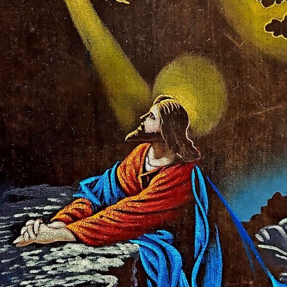 Gorgeous Vintage Hand Painted Velvet Jesus  17.25" x 12.25" - Picture 3 of 12